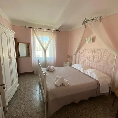 L'orcia Guest house *